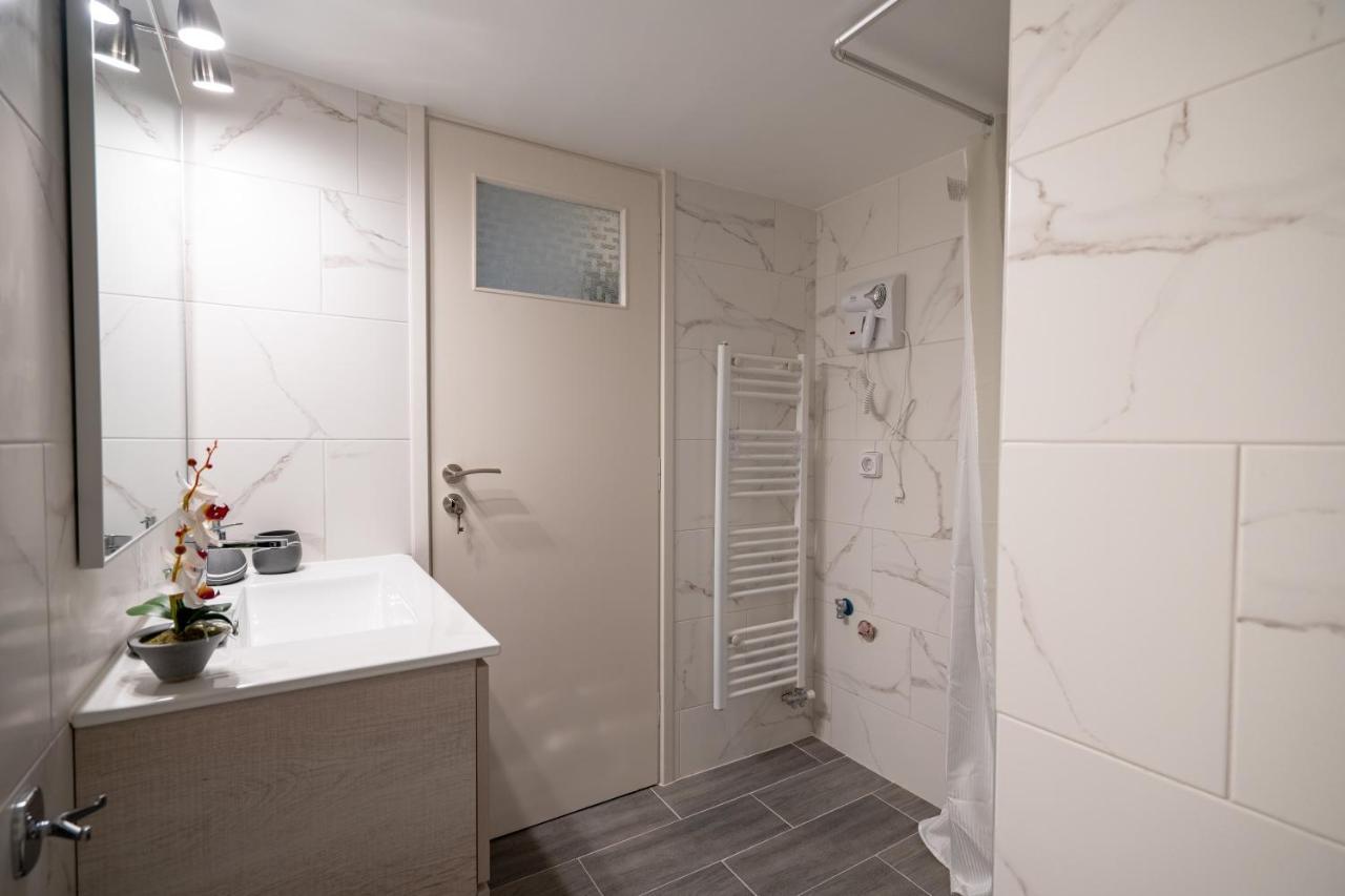 Agios Ioannis Metro St. 2 Bedrms 6 Pers. Apartment Athen Eksteriør billede