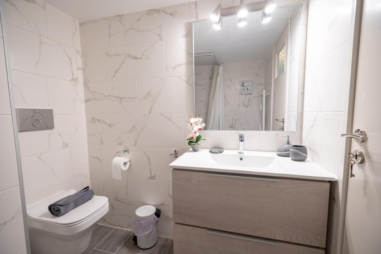 Agios Ioannis Metro St. 2 Bedrms 6 Pers. Apartment Athen Eksteriør billede